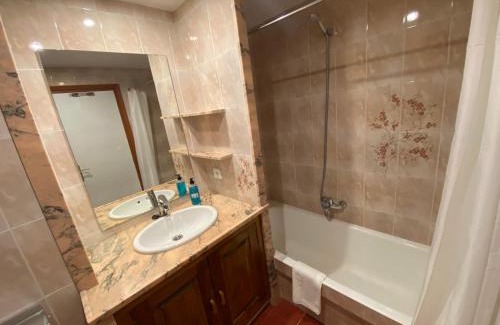 Boltana Apartment | Discover El Puente: Family-Friendly Stay with 9.1 Rating