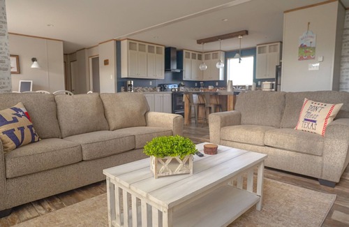 Converse Other | Experience El Ranchito Tejano: A Countryside Gem