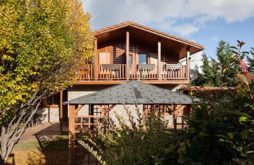 Campelles Ski Chalet | Experience El Refugi de les Basses: 4-Star Family Retreat