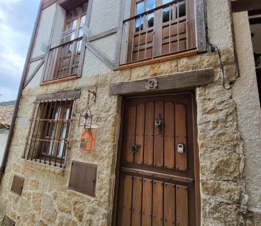Guisando Ski Chalet | Discover El Refugio de Gredos: Pet & Child Friendly Retreat