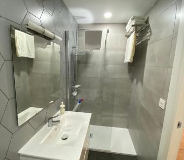 Santutxu Apartment | Discover El Refugio de Maman: Family-Friendly Escape