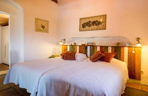 Facinas Ski Chalet | Explore El Refugio del Viento: Pool & Ocean Views Await