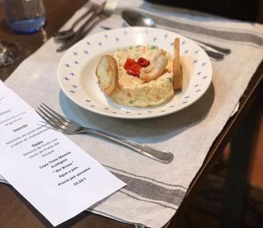 Rabanal del Camino Hotel | Pet-Friendly Getaway at El Refugio Hostería - 8.9/10 Rated