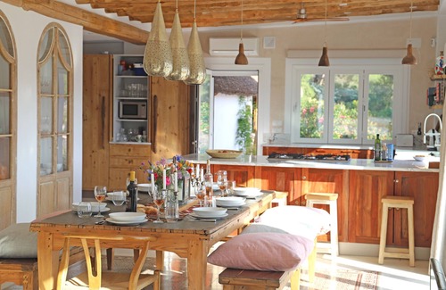 San Ambrosio House | El Refugio Reyes - Countryside Oasis near Beaches & Old Town