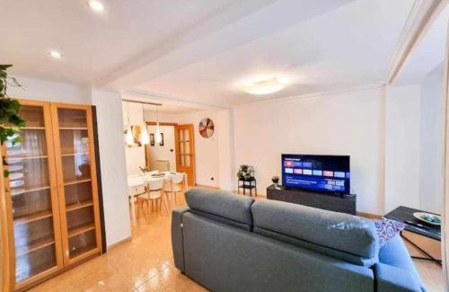 La Jota Apartment | Relax at El Reloj del Pilar ComoTuCasa: Guest Rated 8.5/10