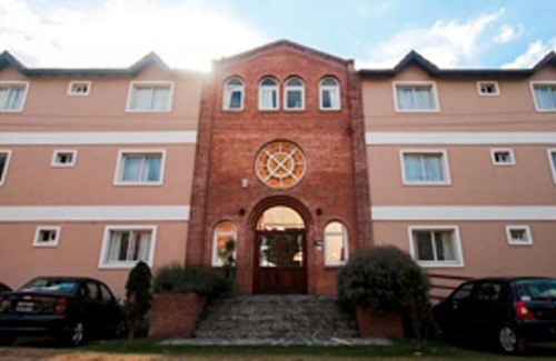 Valeria del Mar Apartment | Discover El Remanso: Rated 9/10, Pet-Friendly & Pool Access
