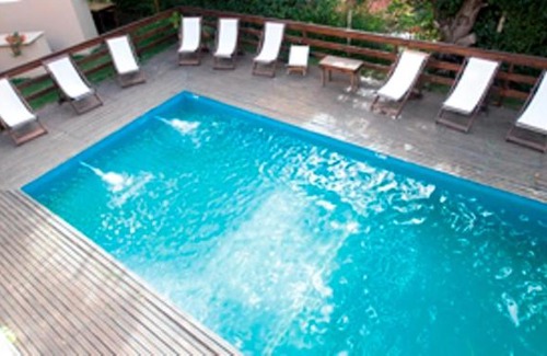 Valeria del Mar Apartment | Discover El Remanso: Rated 9/10, Pet-Friendly & Pool Access