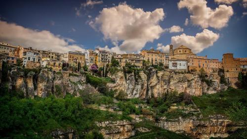 Cuenca Hotel | Discover El Rento Alojamiento Rural with Family-Friendly Perks