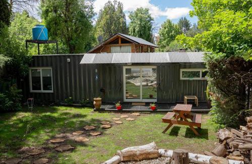 San Carlos de Bariloche House | Experience El Rincón in Bariloche's Serene Forest