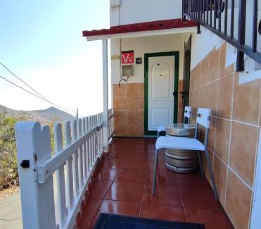 Santa Cruz de Tenerife Apartment | Sea-View Retreat at El Rincón del Senderista - Guest Rated 8.7