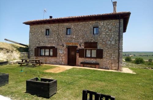 Atapuerca House | Guest Rated: El Rincón de Atapuerca - Family and Pet Friendly