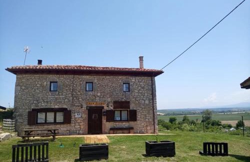Atapuerca House | Guest Rated: El Rincón de Atapuerca - Family and Pet Friendly