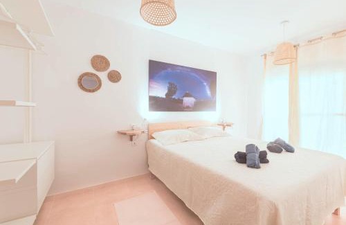 Sant Jaume d'Enveja Apartment | Relax at El Rincón de Elena Delta del Ebro - 4-Star Retreat