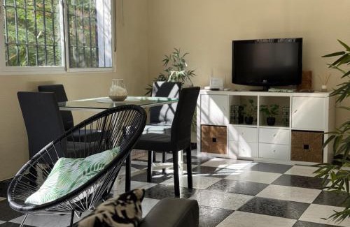 San Basilio Apartment | Family-Friendly Getaway at El rincón de Jesús y Loli