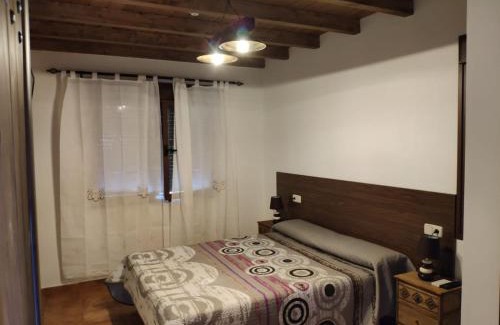 Candeleda Hotel | Discover El Rincón de los Riveros: Rated 9.2/10 with Dining