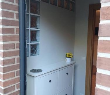 Anguiano Apartment | Discover El rincón de Soto: Family-Friendly Retreat