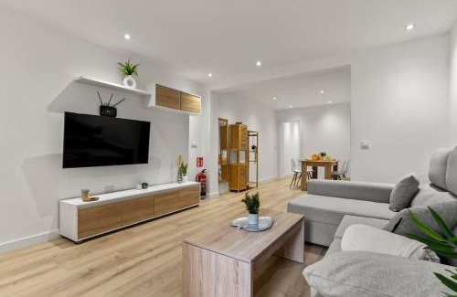 Distrito Llano Apartment | Discover El Rincón de Tufia: Pet & Child Friendly Retreat