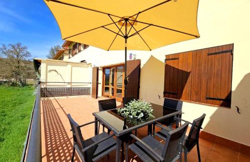 Senegue House | Family-Friendly Getaway at El Rincón del Pirineo - 9.5/10