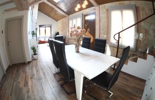 Carboneras de Guadazaon House | Experience EL Rincón de Lola: 4-Star, Pet-Friendly Stay
