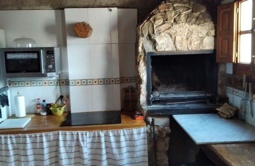 Monterde de Albarracin Cottage | Discover El Rincon de la Talega: Ocean Views & Spa Retreat