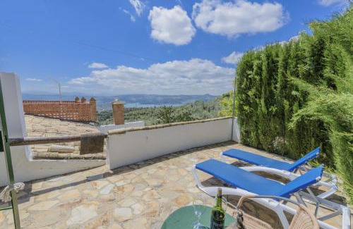 Rute House | Discover El Rincon de Carmen: Oceanfront Retreat with Spa