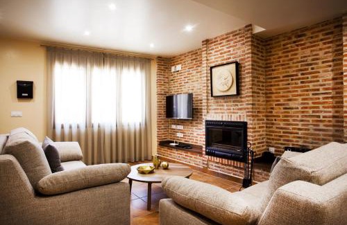 Caudiel House | Pet-Friendly El Rincon De Jara: Rated 9.1/10 for Families