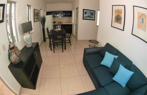 Colima House | Discover El Rincon De Los Angeles: Spa & Family-Friendly Stay