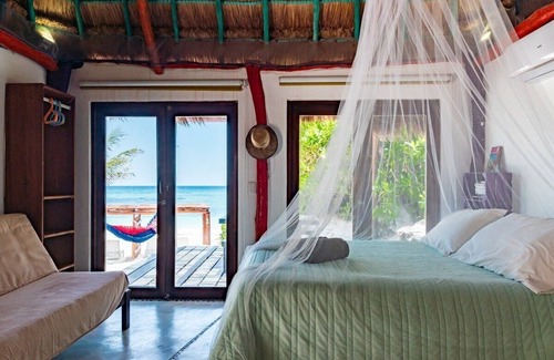 Xpu-Ha House | Beachfront El Secreto with Kitchen: Ideal for Your Getaway