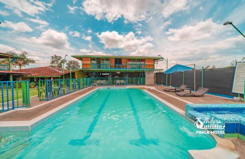 El Caimo Hotel | Discover El Sendero del Quindío: Pet-Friendly Finca Hotel