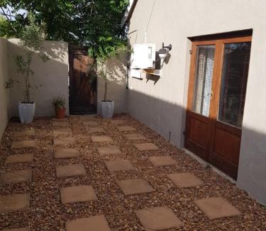 Darling House | Discover El Shaddai: Guest Rated 9/10 with Kitchen Access