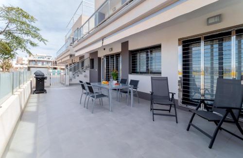 Pueblo Latino House | Discover El sol del Mediterráneo: Oceanfront Oasis Awaits