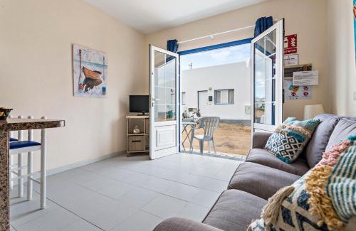 Caleta de Sebo House | Accessible Comfort at El Sombrerito 3 with Great Reviews