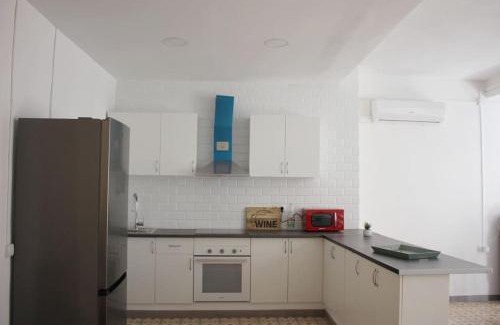 Santpedor Apartment | Discover El Terrer 1834: Family-Friendly Apartment Retreat