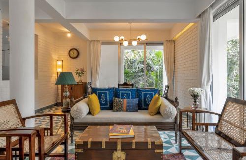 Mapusa Apartment | Discover El Tesoro Apartment: 4-Star Comfort with Pool