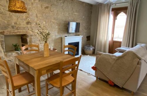 Villalobar de Rioja Apartment | Experience El Tomillar - Alfovar Villa: Family & Pet Friendly