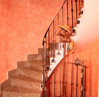 Arenas de San Pedro House | Discover El Torreón del Búho: Pet-Friendly 4-Star Retreat