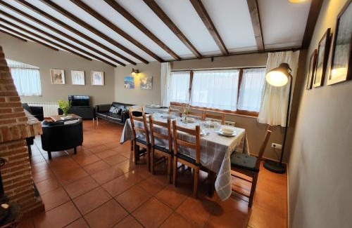 Hoyos del Espino House | El Torreón I: Guest Rated 9.5 with Spa & Family Amenities