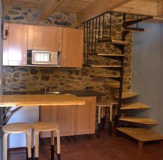 Bonar House | Discover El Urogallo de Rucayo: Family & Pet-Friendly Stay