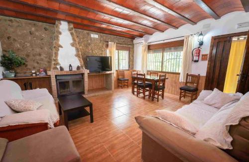 Yeste House | Discover El Valle de Yeste: Pet-Friendly Oceanfront Retreat