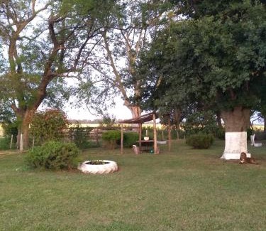 Partido de Bragado House | Experience El Viejo Roble: Guest Rated 9.6 & Pet Friendly