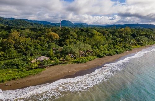 Arusi Cabin | Relax at El Vijo Surf Bungalows with Oceanfront Views