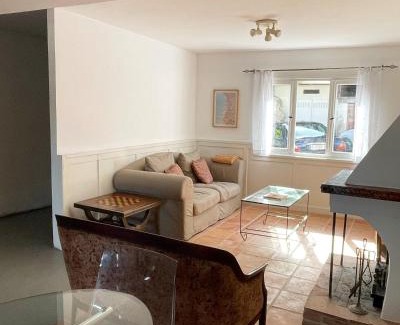 Cue House | Discover Family-Friendly Comfort at El Violetu Hotel
