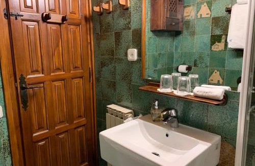 Taull Hotel | El Xalet de Taüll Hotel Rural: Unwind by the Oceanfront