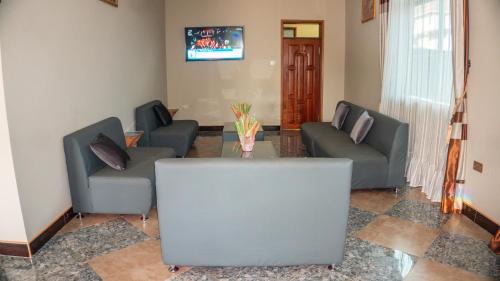 Arusha Hotel | Discover Elanacha Hotel: Wheelchair Accessible & Family-Friendly