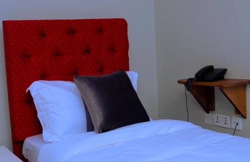 Arusha Hotel | Discover Elanacha Hotel: Family-Friendly with Spa Services