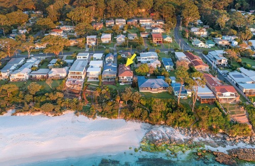 Hyams Beach House | Coastal Retreat: Elandra, Hyams Beach with Oceanfront Views