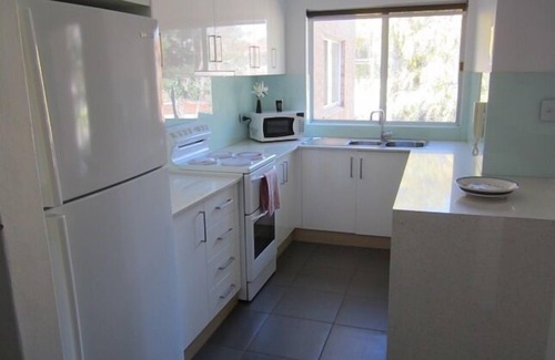 Cronulla Apartment | Pet-Friendly Elanora Cronulla Gardens with Oceanfront Views