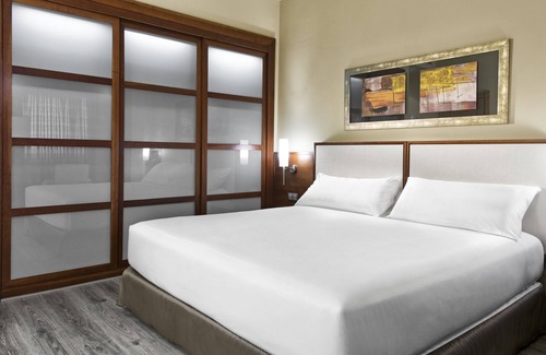 Almeria Hotel | Discover Elba Almería Business & Convention Hotel Today!
