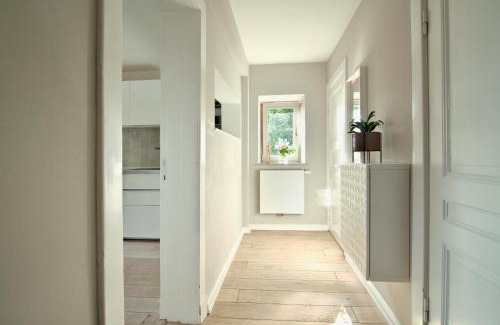 Blankenese Apartment | Oceanfront Bliss at Elbblick - Rated 9.1 by Guests