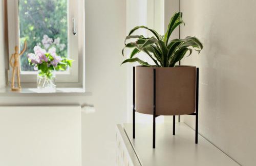Blankenese Apartment | Oceanfront Bliss at Elbblick - Rated 9.1 by Guests